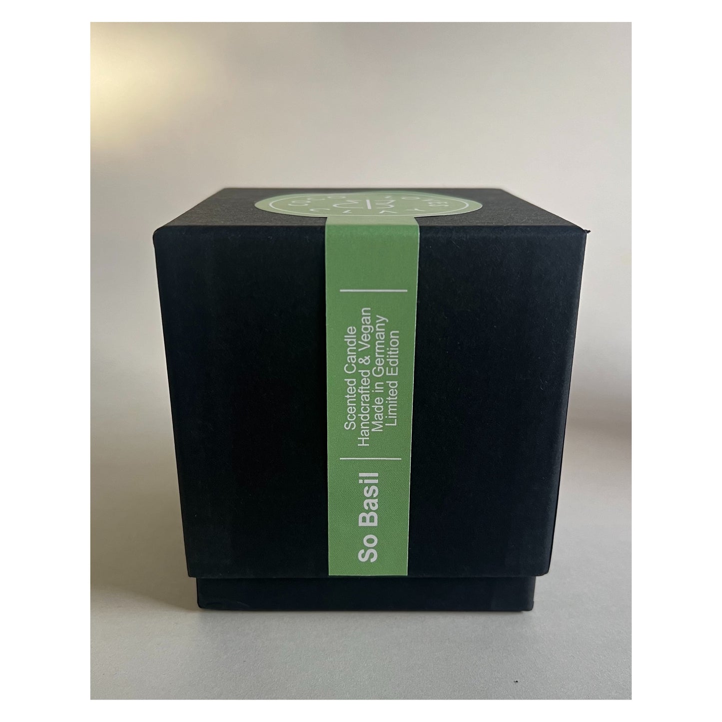 Limited „So Basil“ - fluoreszierendes Glas