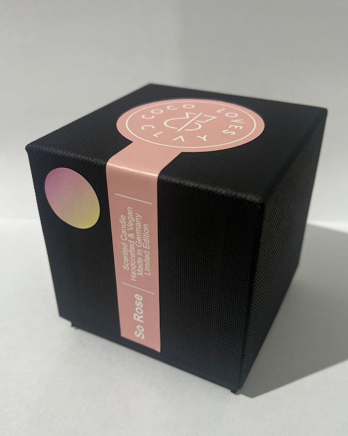 Duftkerze „So Rose“
floral · orientalisch · sinnlich